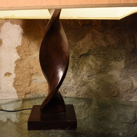 WOODEN TABLE LAMP