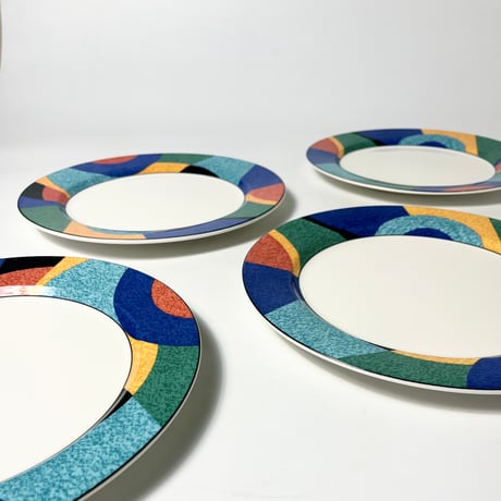 USED "VICTORIA & BEALE" PORCELAIN PLATE