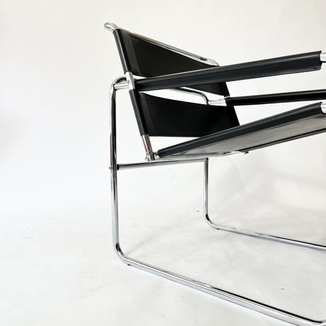 VINTAGE 70-80'S LEATHER CHROME FLAME LOUNGE CHAIR