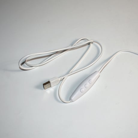USED USB CONECT CERAMIC TABLE LAMP