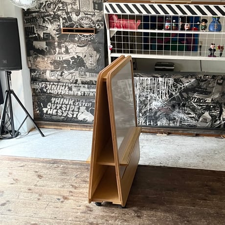 USED WOODEN CARRY WHITEBOARD