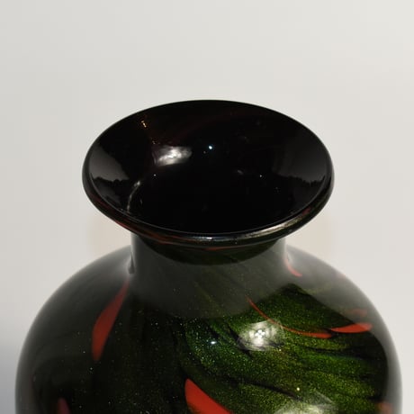 USED GLASS FLOWER VASE