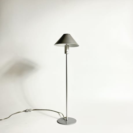 USED ALUMINUM TABLE LAMP
