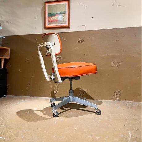 VINTAGE 50S “STEELCASE” OFFICE CHAIR