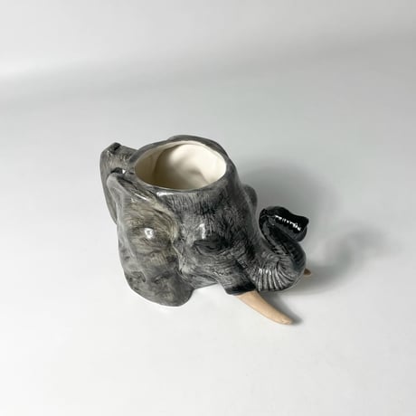 USED CERAMIC ELEPHANT POT