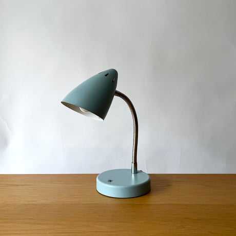 JAPAN USED METAL SHADE TABLE LAMP