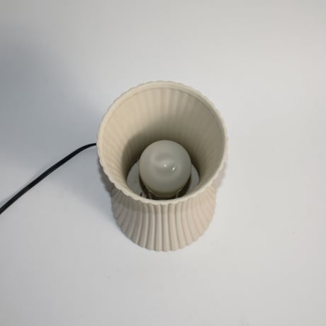 USED CERAMIC TABLE LAMP