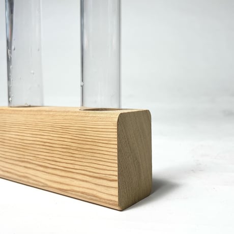 USED WOODEN STAND GLASS FLOWER VASE