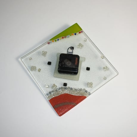 USED GLASS DESIGN WALL CLOCK