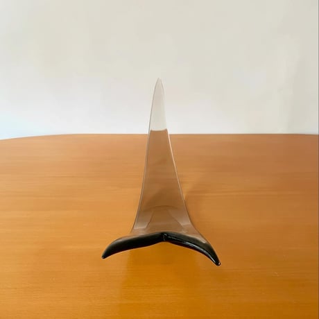 USED GLASS STATUE