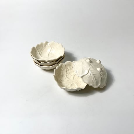 USED CERAMIC CABBAGE MOTIF BOWL