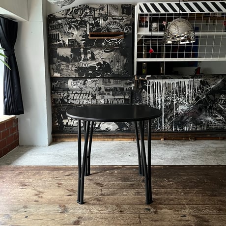 JAPAN USED IRON LEG DINING ROUND TABLE