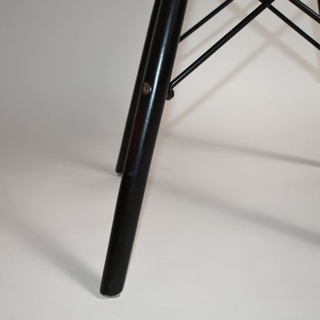 USED FABRIC SHELL CHAIR