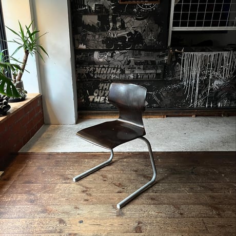 VINTAGE "PAGHOLZ" CANTILEVER CHAIR