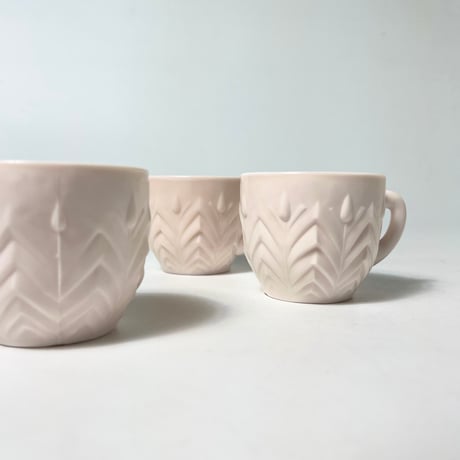 VINTAGE 60'S "JEANNETTE" PINK MILK GLASS CUP