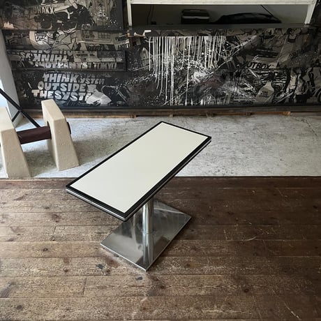 USED METAL LEG WOODEN TOP BOARD COFFEE TABLE