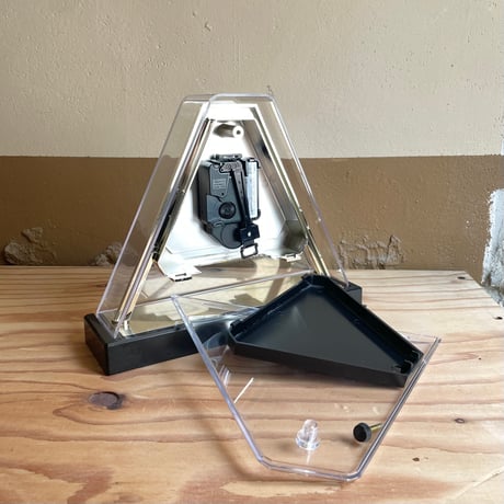 USED “TWIN BIRD” TABLE CLOCK