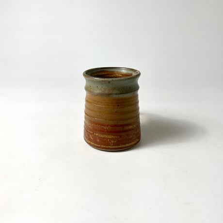 VINTAGE HANDMADE MUG