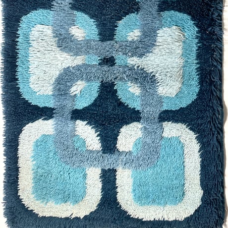 VINTAGE SHAGGY RUG