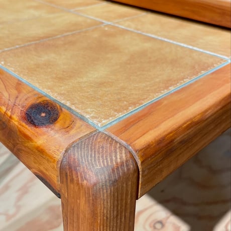 USED WOODEN TILE BOARD NEST TABLE
