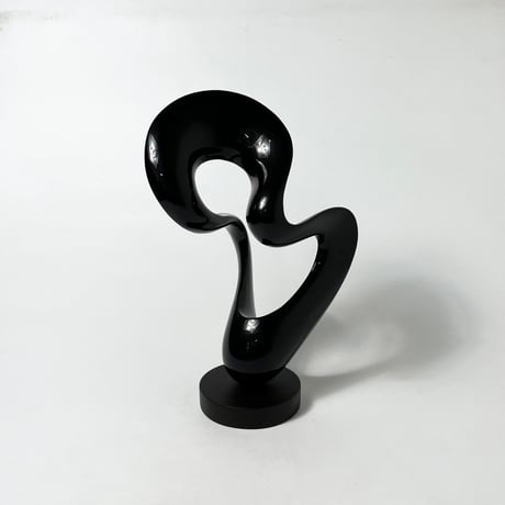 USED “DV D’SIGN” ABSTRACT WAVE OBJECT