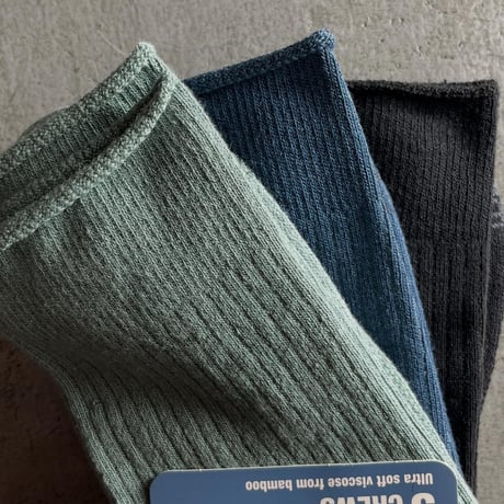 NEW “HANES” SUPERSOFT CREWS