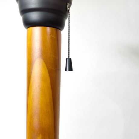 USED WOODEN LEG PLASTICS SHADE FLOOR LAMP