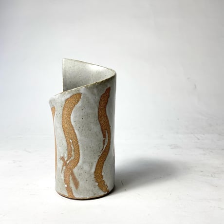 USED CERAMIC FLOWER VASE