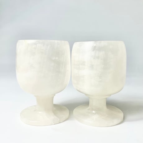 USED ONYX WINE GLASSES