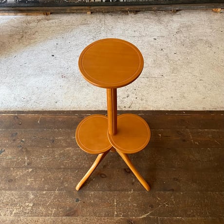 USED WOODEN FLOWER STAND