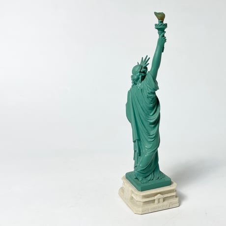 USED STATUE OF LIBERTY OBJECT