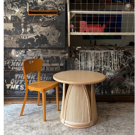 USED RATTAN LEG WOODEN ROUND DINING TABLE