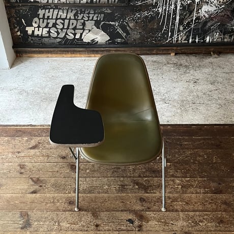 VINTAGE 50’S-60’S “HERMAN MILLER” STEEL FRAME NAUGAHYDE LEATHER WOODEN TABLE CHAIR