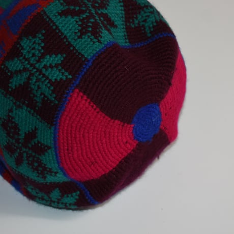 USED HAND KNIT SHOULDER POUCH