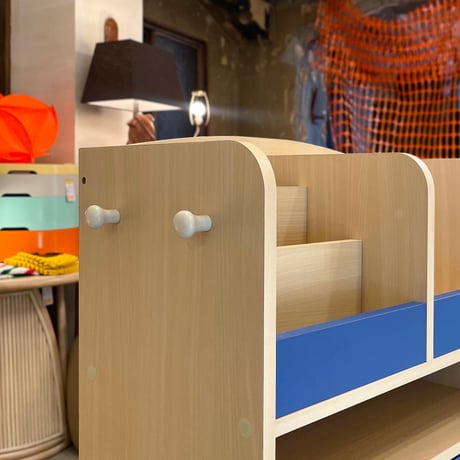 USED WOODEN CARRY SHELF