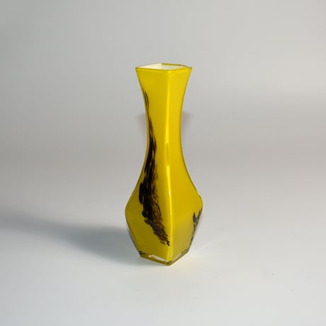 USED GLASS FLOWER BASE