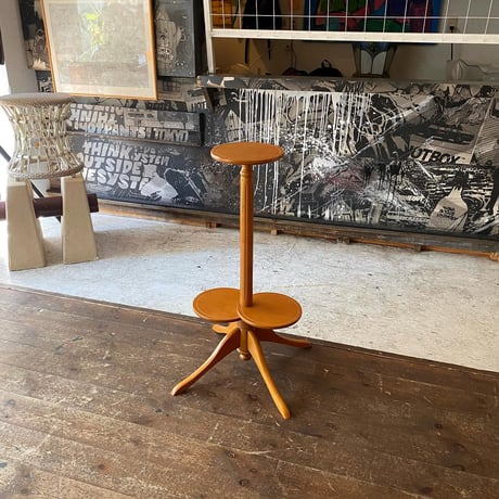 USED WOODEN FLOWER STAND