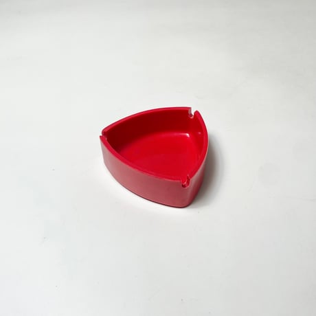 USED MELAMINE ASH TRAY