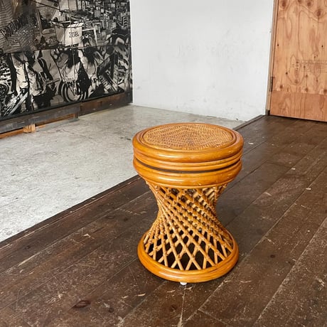 USED RATTAN STOOL