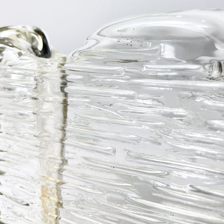 VINTAGE ICE ART GLASS VASE
