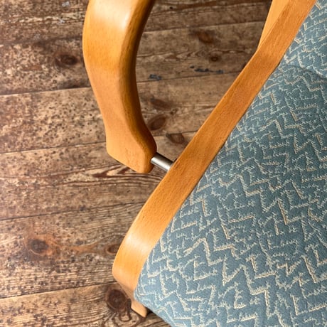 JAPAN USED “ITOKI” WOODEN FRAME FABRIC ARM CHAIR