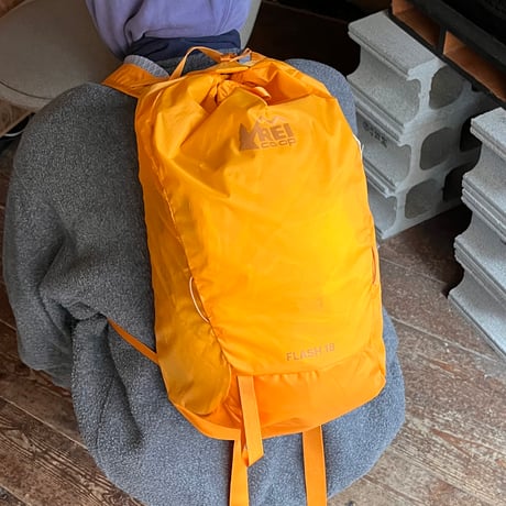 NEW “REI / FLASH 18” NYLON BACKPACK