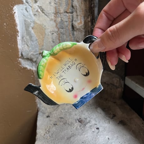 VINTAGE CERAMIC TEA BAG HOLDER