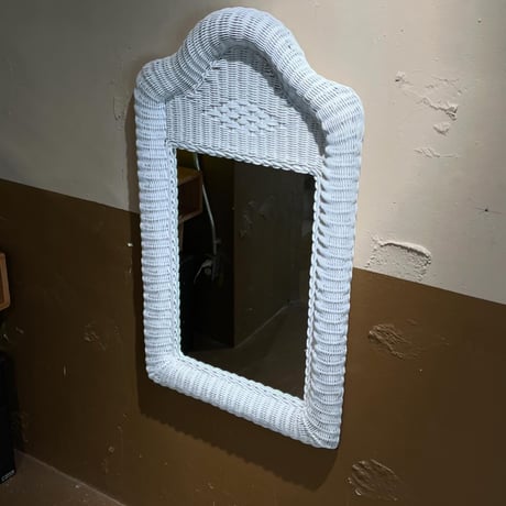 VINTAGE RATTAN FRAME WALL MIRROR