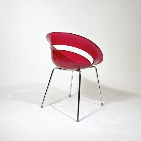 USED IRON LEG ACRYLIC CHAIR