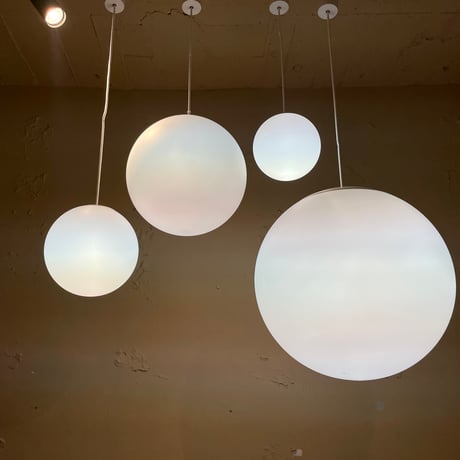 JAPAN USED PLASTICS GLOBE PENDANT LAMP