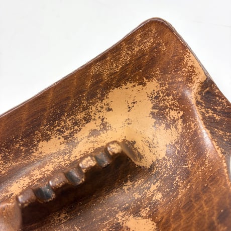 VINTAGE CERAMIC ASHTRAY