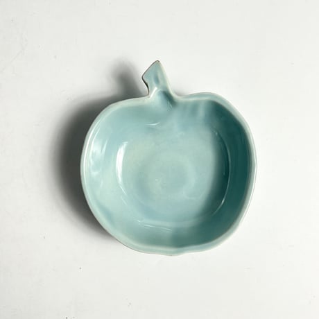VINTAGE APPLE CERAMIC ASHTRAY