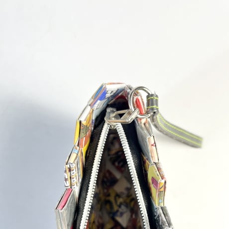 USED DESIGN PAPER POUCH