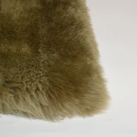USED MOUTON RUG